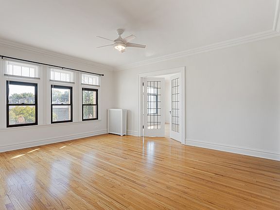 5th image of 2352 N Spaulding Ave #203
