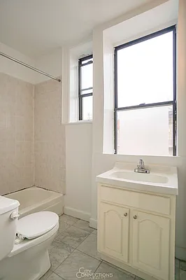 Rented by City Connections Realty | media 26