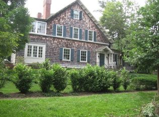 2 Newlands St, Chevy Chase, MD 20815