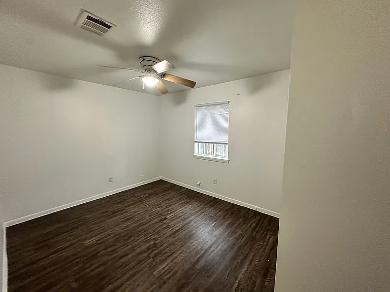 4009 Milton St #D — Photo 4