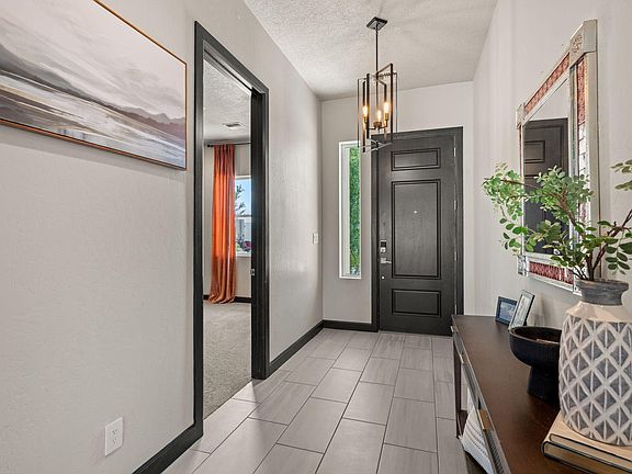 5th image of 2416 Nugget St SE