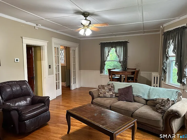 371 Prospect St — Photo 4