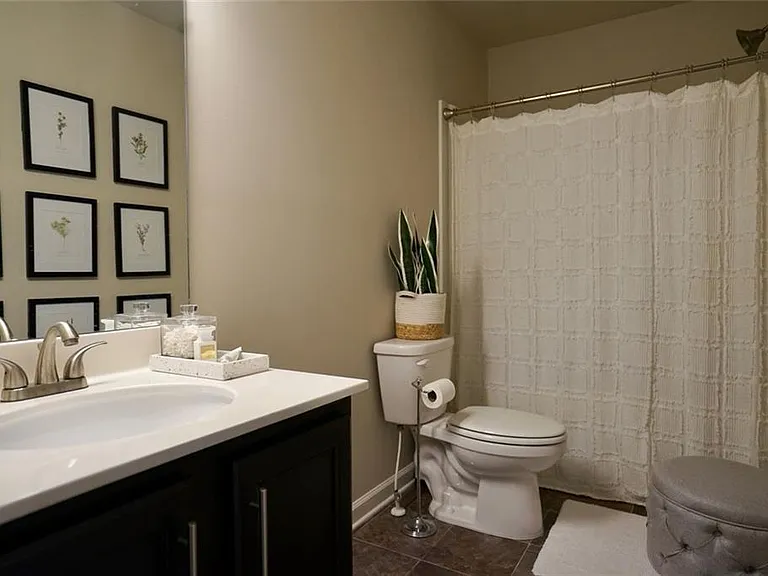 126 Auburn Crossing Dr — Photo 27