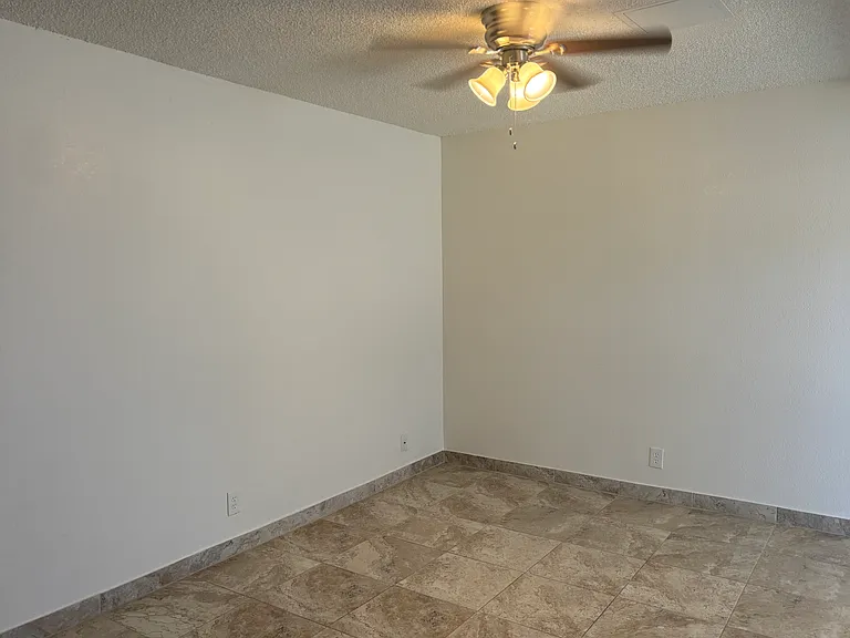 125 Amberidge Dr — Photo 5
