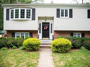 11 Wilson St, Chatham, NJ 07928