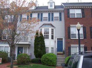 20 Buttonwood St, Jersey City, NJ 07305