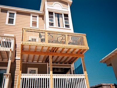 Beach View Of 2nd Deck 