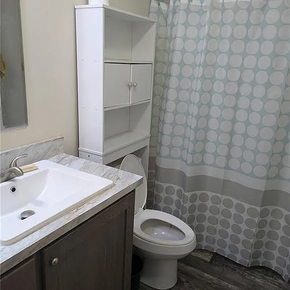 255 Greenview Cir — Photo 9