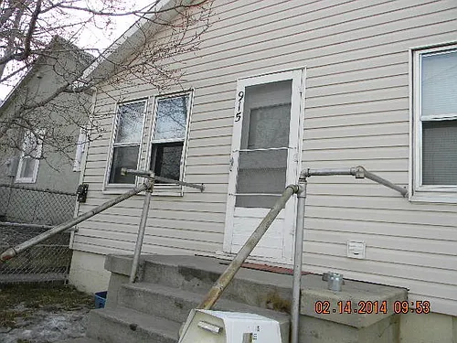 915 Lee St #1/2 Photo 1