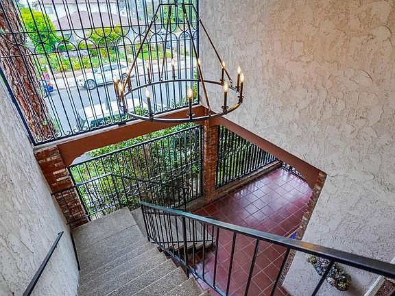 3rd image of 11959 Nebraska Ave APT 204