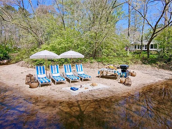 4th image of 331 Ridgewater Dr