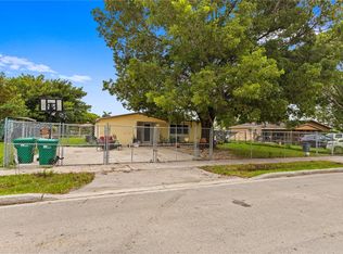 736 NW 8th Ave, Florida City, FL 33034