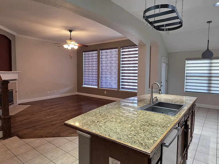 9705 Dragonfly Dr — Photo 41