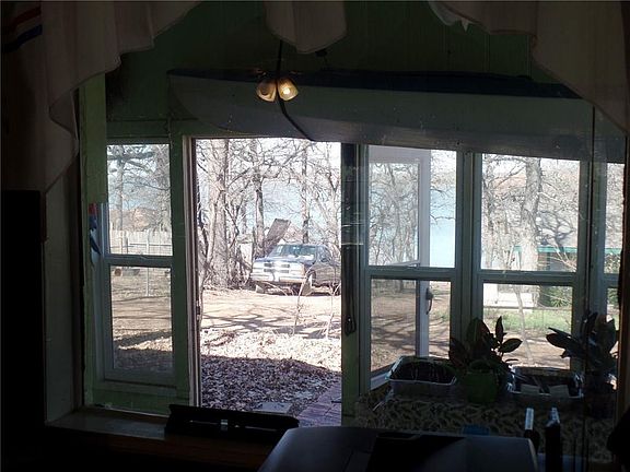 5th image of 109 Oakwood Dr