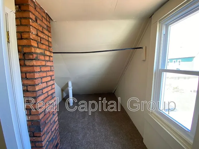 125 Edison Ave #CARRIAGE HOUSE — Photo 9