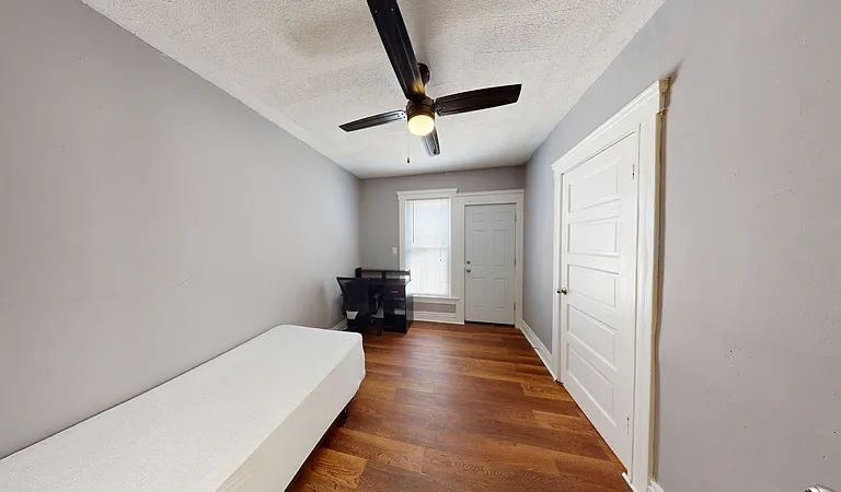 305 S Beech St — Photo 13