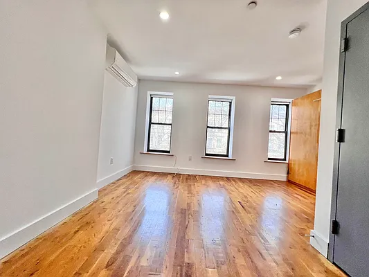 Rented by ERNY LLC | media 1