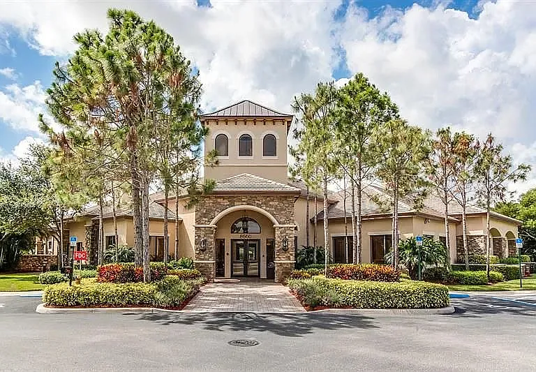 8477 Breezy Hill Dr — Photo 25