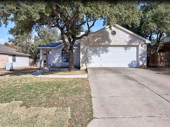 4th image of 805 Hilltop Dr
