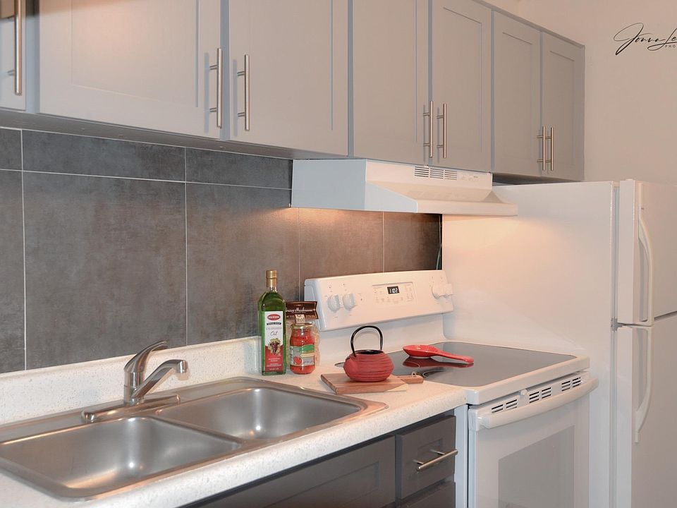 1st image of 3506 W Azeele St APT 126