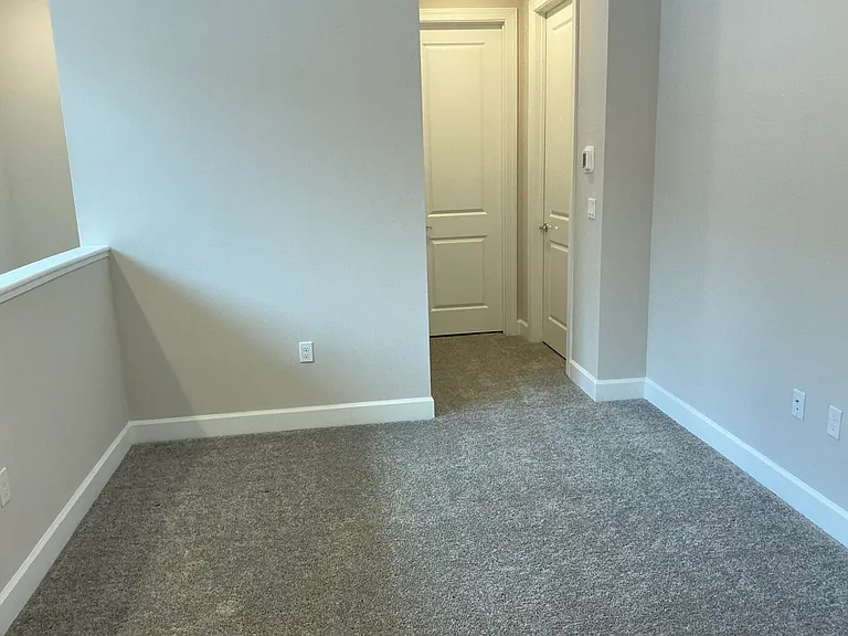 293 SW Sally Way — Photo 17