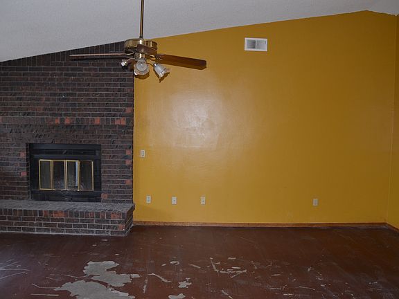 4th image of 5812 Dorset Dr