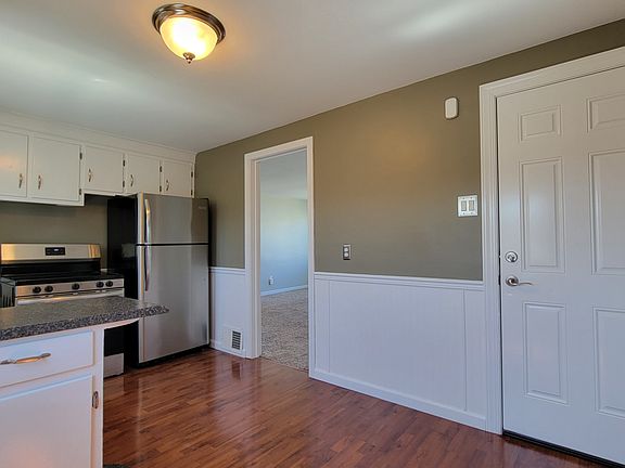 3rd image of 73 Lucille Dr #2