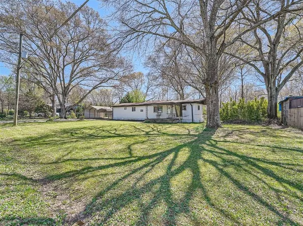 47 W Lee St, Kingston, GA 30145