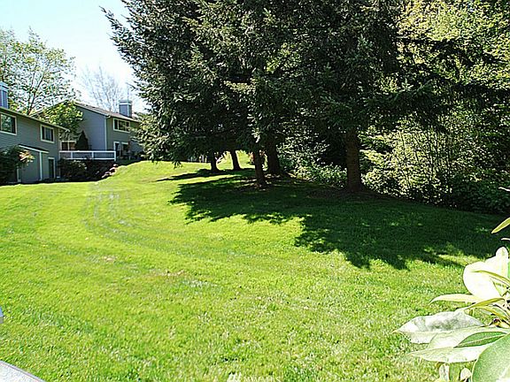 3rd image of 1526 192nd Street SE