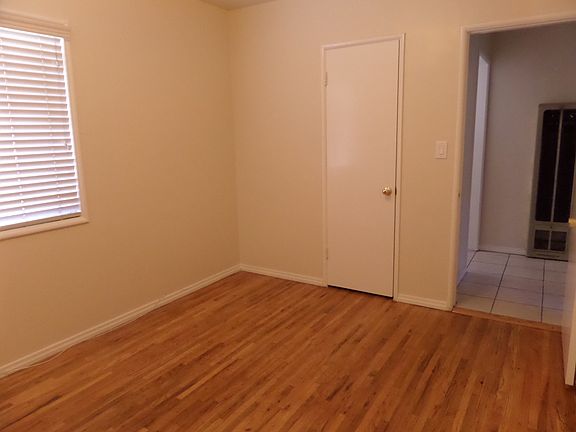 3rd image of 9535 Cloverwood St