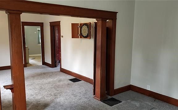 2nd image of 112 S Arlington Ave