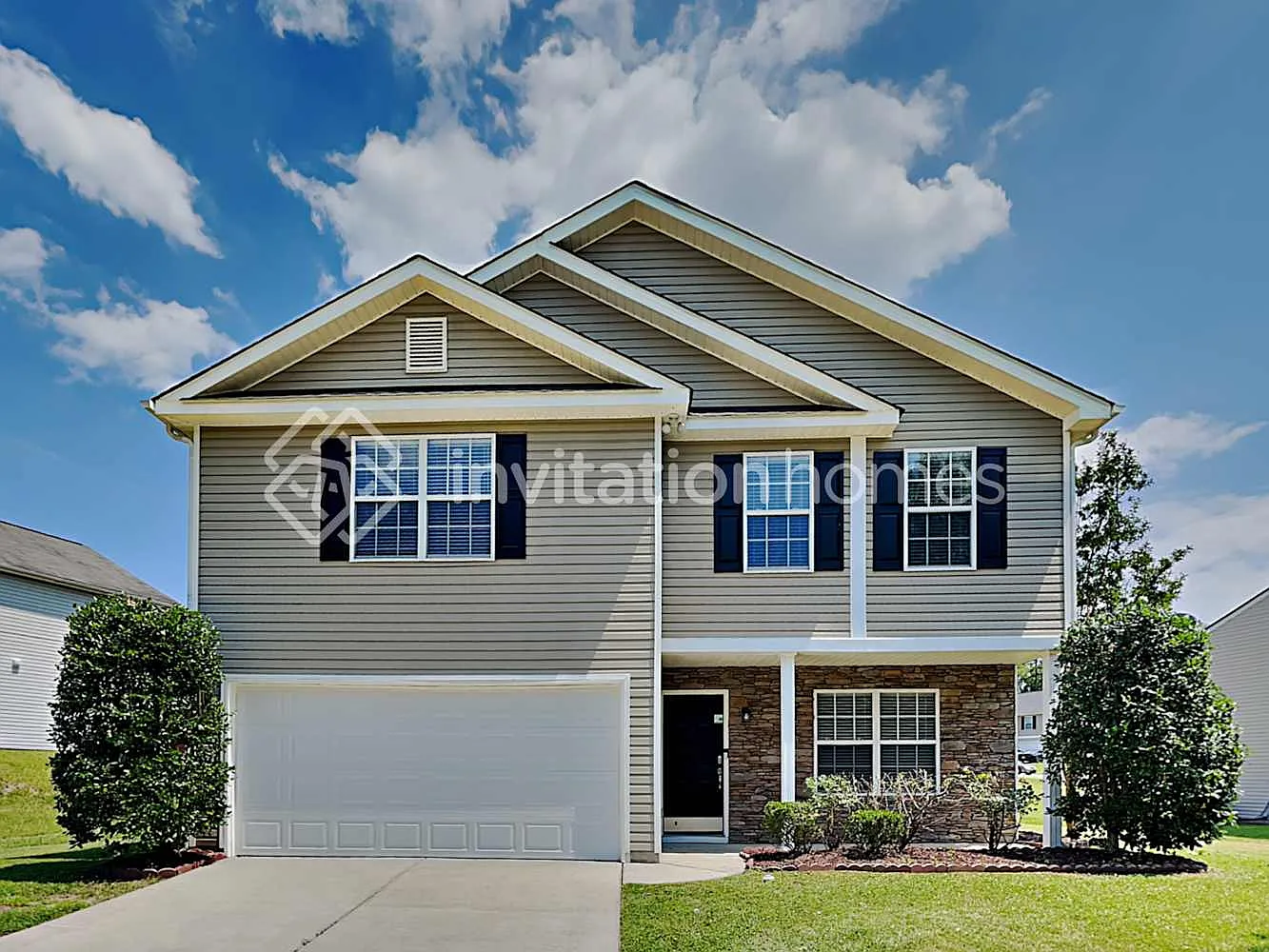 10611 River Hollow Ct Charlotte, NC 28214 — Photo 1