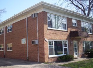 1407 E Roosevelt Rd APT A, Wheaton, IL 60187