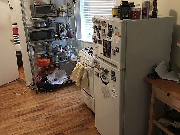 3rd image of 9 Stanton St #5BB