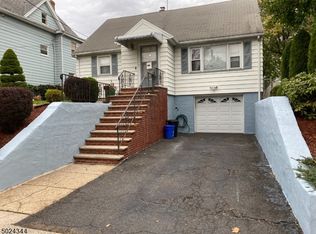 609 E 3rd Ave, Roselle, NJ 07203