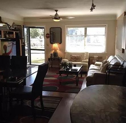 5th image of 109 12th Ave N