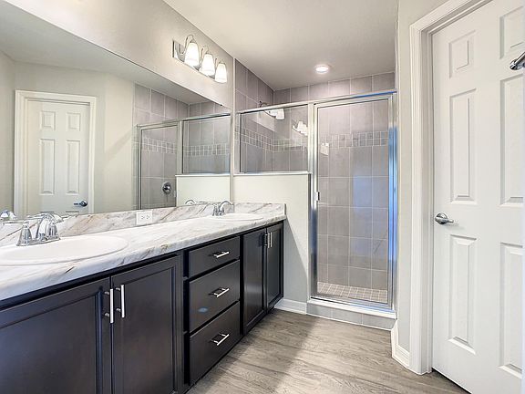 5th image of 4466 Hummingbird Ln