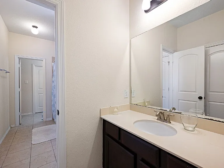 4627 Miramar Dr — Photo 33