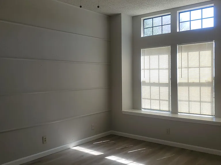815 Tifton Ct — Photo 6