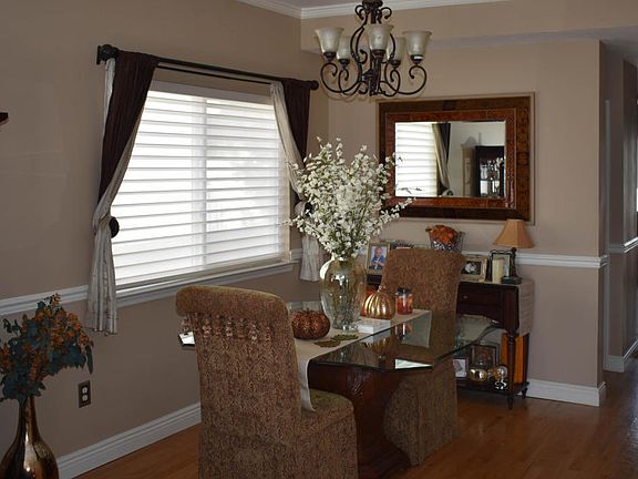 5th image of 39 Jeannette Ave