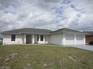 3208 23rd St SW, Lehigh Acres, FL 33976