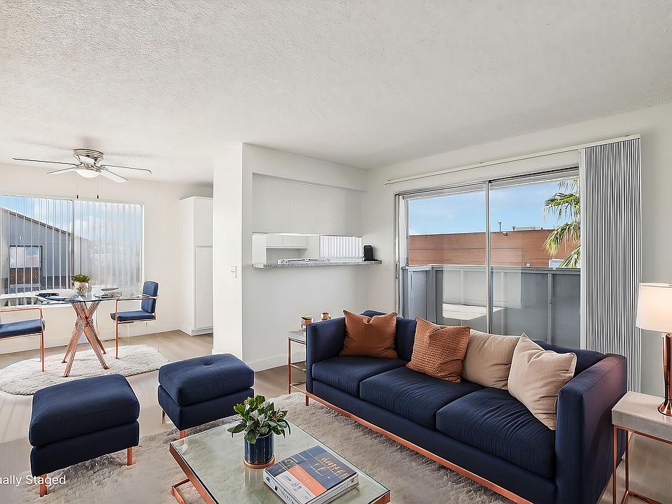 Amber Ridge_Apartments_VirtuallyStaged_4