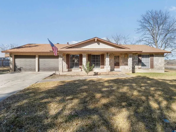 204 Norris Dr W, Converse, TX 78109