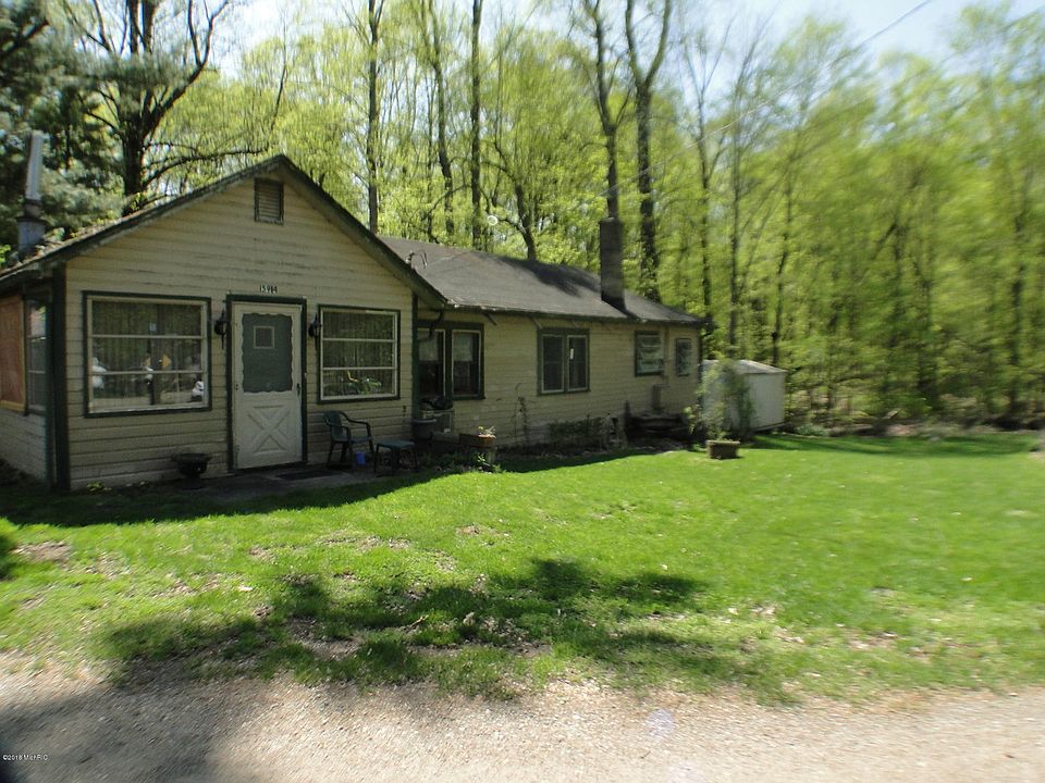 1st image of 15914 Lakeview Dr