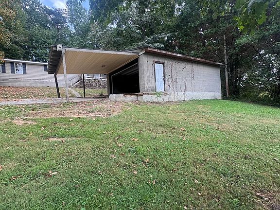 4th image of 375 Albright Rd