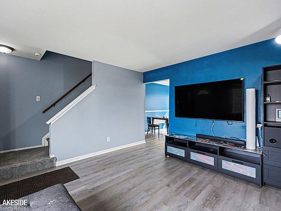 4th image of 11518 Messmore Rd #44