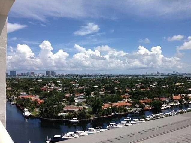 1st image of 13599 Biscayne Blvd