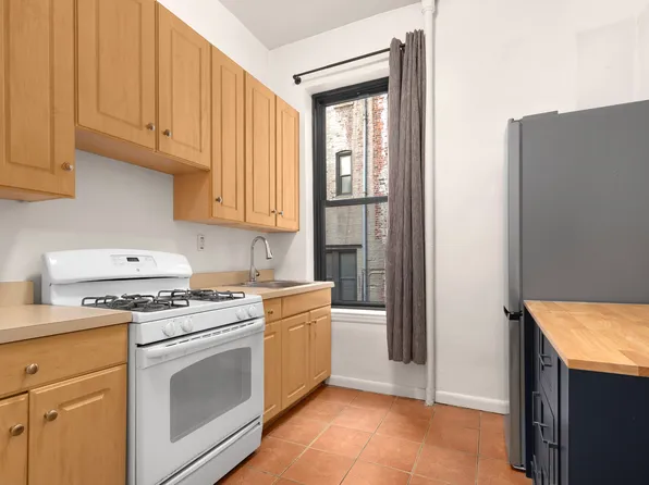 478 West 158th Street image 1 of 12