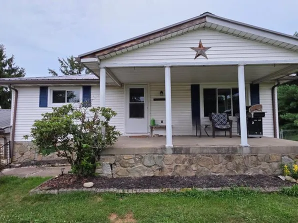 495 Fallen Timber Lane, Moundsville, WV 26041