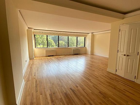 2nd image of 116 Central Park S APT 3N